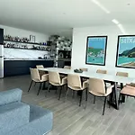 Panoramic View: Lux 3 Bed With Heated Pool