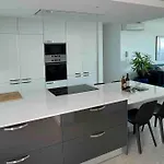 Panoramic View: Lux 3 Bed With Heated Pool