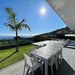 Panoramic View: Lux 3 Bed With Heated Pool Villa