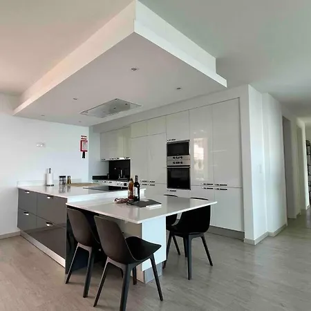 Panoramic View: Lux 3 Bed With Heated Pool