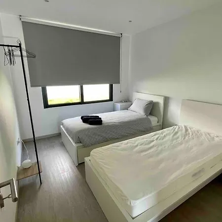 Panoramic View: Lux 3 Bed With Heated Pool