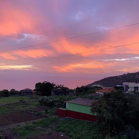 Panoramic View: Lux 3 Bed With Heated Pool *