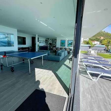 Panoramic View: Lux 3 Bed With Heated Pool