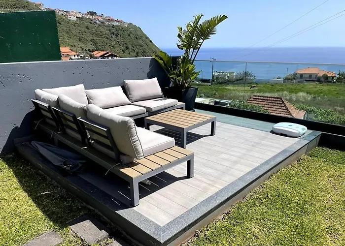 Villa Panoramic View: Lux 3 Bed With Heated Pool Arco da Calheta (Madeira)
