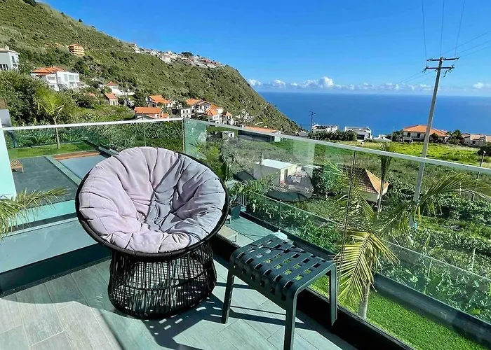 Vila Panoramic View: Lux 3 Bed With Heated Pool Arco da Calheta (Madeira)
