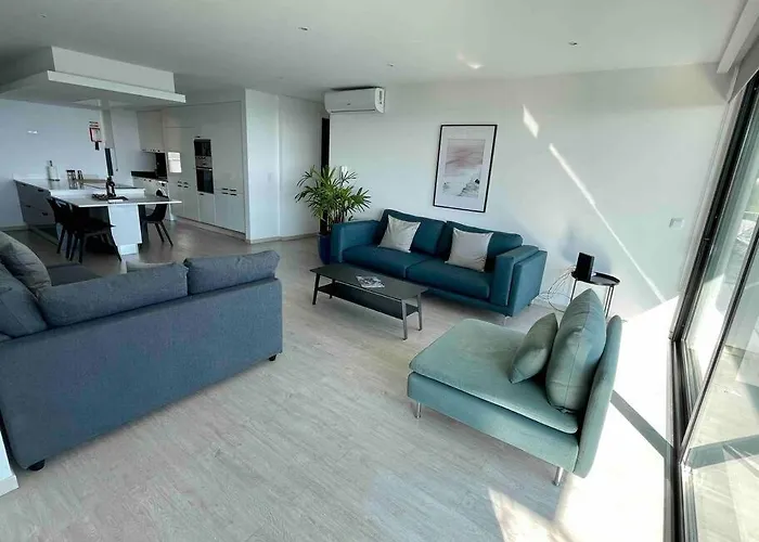 Panoramic View: Lux 3 Bed With Heated Pool