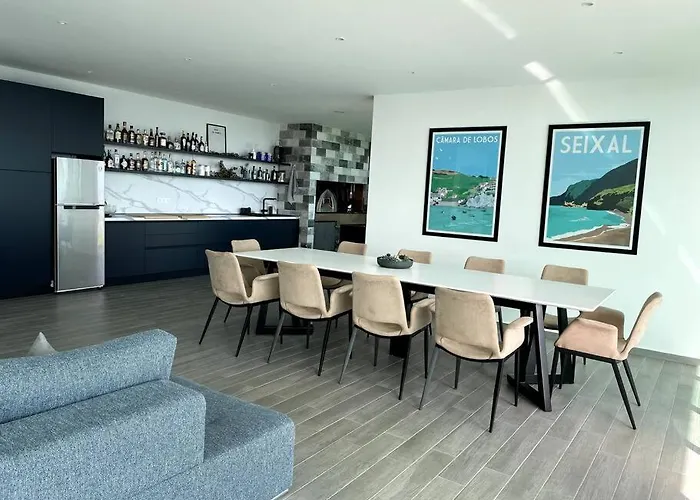 Panoramic View: Lux 3 Bed With Heated Pool