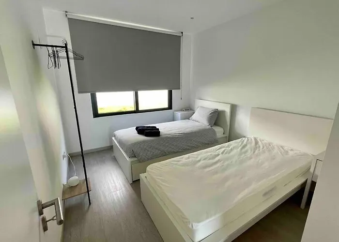 Panoramic View: Lux 3 Bed With Heated Pool