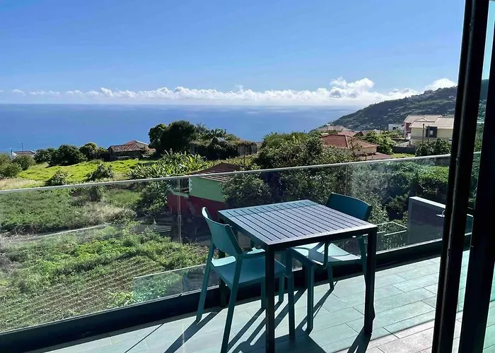 Panoramic View: Lux 3 Bed With Heated Pool Vila Arco da Calheta (Madeira)